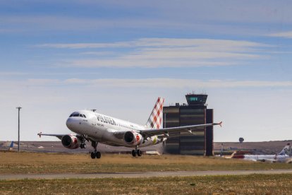 Vols de pràctiques per a la formació de pilots de Volotea.