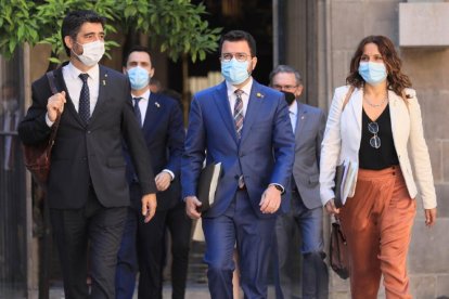 Jordi  Puigneró y Laura Vilagrà, en la foto junto a Aragonès, liderarán la delegación del Govern.