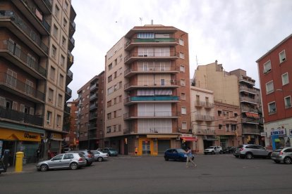 El cruce de Ramon Llull con Pallars y Alcalde Porqueres, donde no hay paso de cebra.