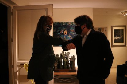 Imagen de archivo de Laura Borràs y Carles Puigdemont en Waterloo. 