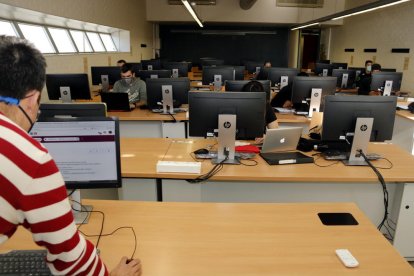 Sanidad, educación y fuerzas de seguridad son tres fuentes de empleo público.