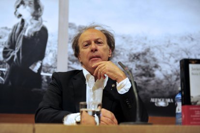 Javier Marías.