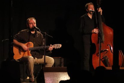 Roger Mas despide el calendario musical del Cafè del Teatre en 2020