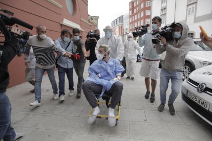 Chico Flores va tornar ahir a l’hotel després del seu ingrés.