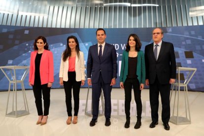 Los candidatos a la comunidad de Madrid, en un debate celebrado este domingo.