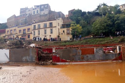 Estat en què va quedar l’edifici que acollia el celler Rendé Masdéu i el restaurant El Gatim.