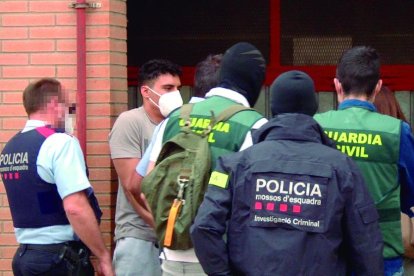 Un dels detinguts la setmana passada va assistir ahir a un nou escorcoll policial a Balaguer.