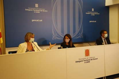 Les conselleres Vergés i Budó van explicar ahir a Lleida la relaxació de les mesures del Segrià.