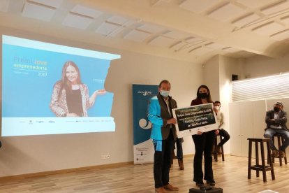 Premio al joven emprendedor del Jussà para una empresaria de Abella