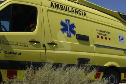 Imatge d'arxiu d'una ambulància operativa del SEM