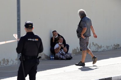 Dos morts i un ferit en un tiroteig al cementiri de Torrent