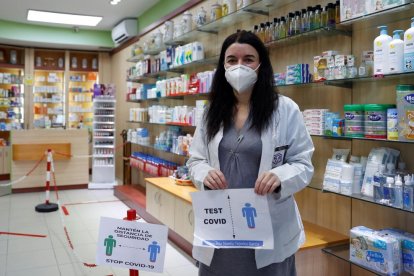 Farmàcies i clíniques dentals ja fan tests d’antígens a Madrid.