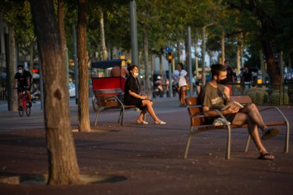 En total ja són setze els municipis de l’àrea de Barcelona en els quals s’apliquen restriccions.