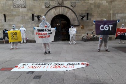 La manifestación tuvo lugar en la plaza Paeria de Lleida.