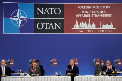 Un momento de la reunión de ministros de Exteriores de la OTAN en Riga (Letonia).