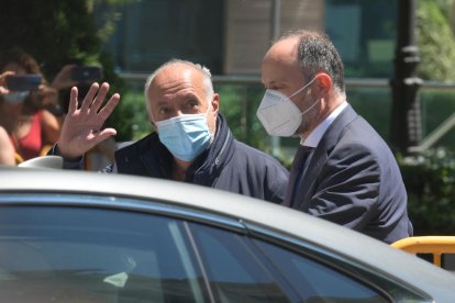 José Luis Moreno, ayer, tras salir de la Audiencia Nacional.