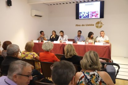 Imagen de la mesa redonda sobre las explotaciones en l’Horta.