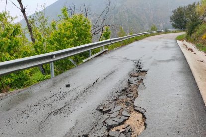 Proyectan la reparación del acceso a Peramea