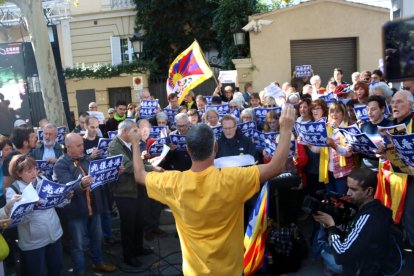 Protesta ante el consulado chino