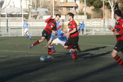 El Lleida B lo intentó todo pero cayó ante el EFAC. 