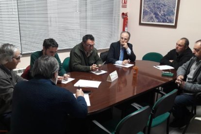 Alcaldes de les Garrigues i el Segrià, ahir al Soleràs.