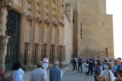 L’edil de Comerç, Marta Gispert, va rebre els guanyadors.