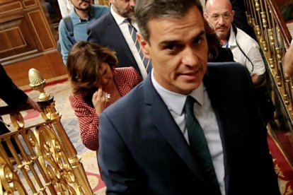 Sánchez fracassa en la segona votació