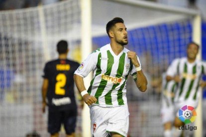 Luso Delgado, en un partido durante su etapa en el Córdoba.