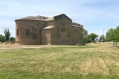 L'antic monestir de santa Maria de les Franqueses.