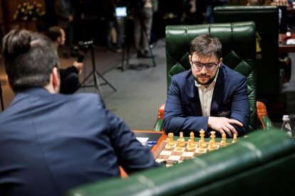 El francés Maxime Vachier-Lagrave, a la derecha, en una partida.