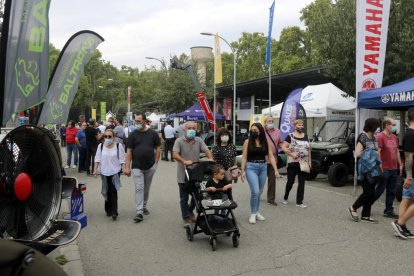 Els expositors de la Fira de Sant Miquel de Lleida constaten menys visitants però més ganes de comprar