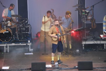 La banda de Osona clausuró el domingo el Strenes de Girona.