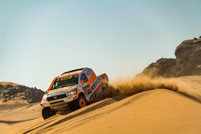 Isidre Esteve durante la tercera etapa del Dakar en Arabia Saudí.