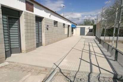 Finalitzen les obres de l'entrada de les piscines d'Agramunt