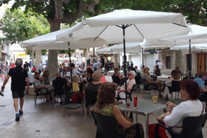 La Plaça Major de Mollerussa acogió un concierto de Bad Rules. 