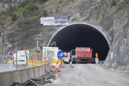 Las obras el pasado jueves en el túnel de Tresponts.