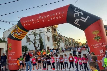 Més de 330 participants en la Milla de Barbens-XII Correpoma