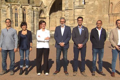 Sergi Talamonte, Rosa Peñafiel, Ángeles Ribes, Fèlix Larrosa, Toni Postius, Miquel Pueyo i Xavier Palau.