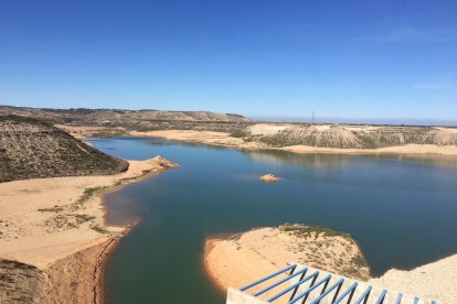 El embalse de Valdepatao, en Candasnos.