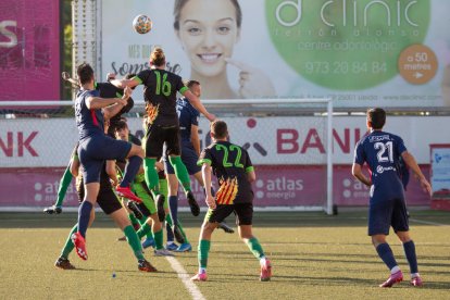 Una acció del partit d’ahir jugat a Cappont.