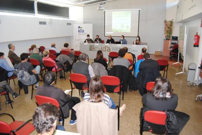 La jornada se llevó a cabo en el vivero de empresas. 