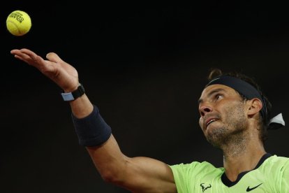 Rafa Nadal va celebrar ahir el trenta-cinquè aniversari amb una plàcida victòria.