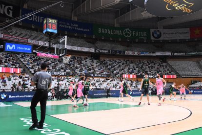 El públic també va tornar ahir a l’Olímpic de Badalona amb l’assistència d’un miler d’espectadors.