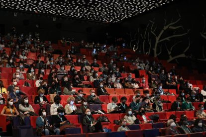 Momento de la inauguración del congreso en La Llotja, con centenares de expertos.