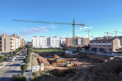 Imatge d’arxiu d’una zona en construcció al barri de Pardinyes a Lleida.