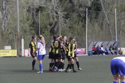 Las jugadoras del Pardinyes celebran un gol la pasada temporada.