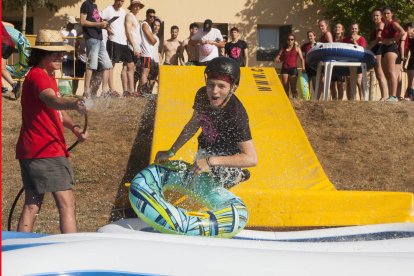 Los 550 jóvenes participantes tuvieron que superar 21 pruebas en el Reguer. 