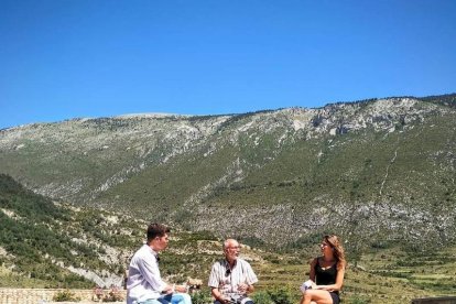 El plató es va instal·lar a la població de Josa de Cadí.