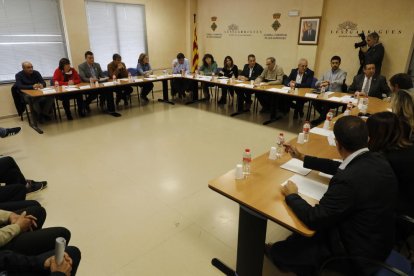 La reunión de Torra con alcaldes de Les Garrigues y representantes de la Diputación y la Generalitat.