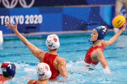 La selecció femenina espanyola de waterpolo lluitarà per l'or davant dels Estats Units